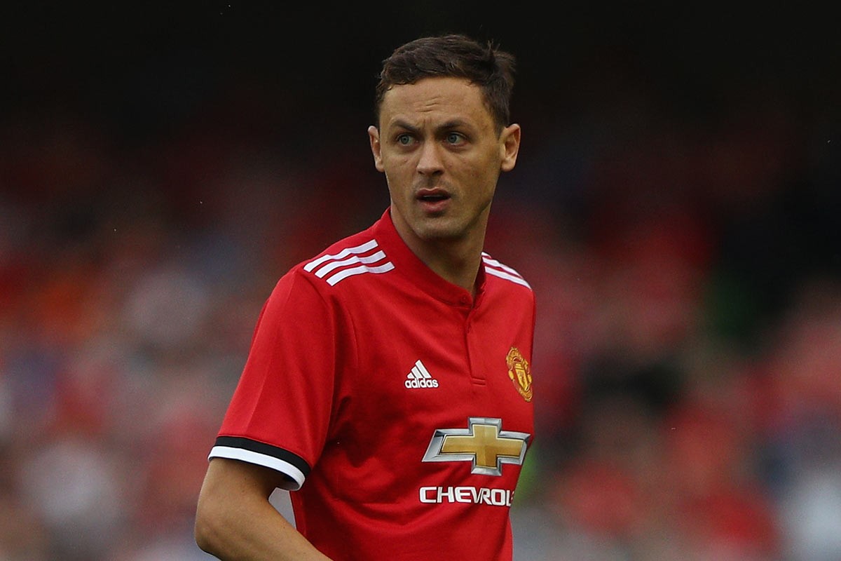 场上不断引 场上不断引